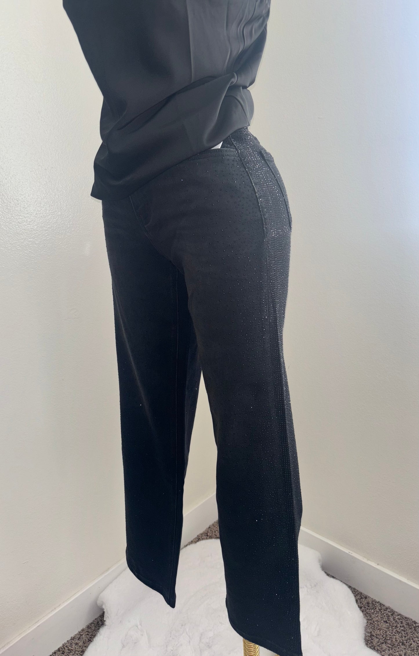 Black Rhinestone Destail Jeans